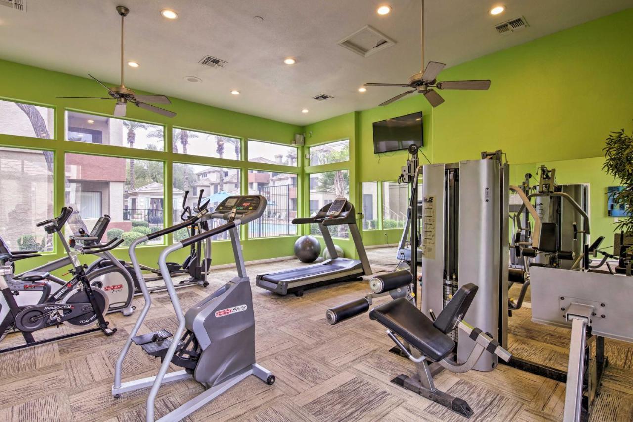 Modern Condo With Pool About 3 Mi To Downtown Phoenix! Exterior photo